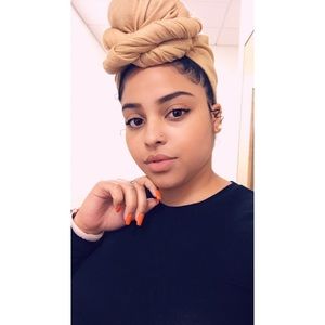Meet your Posher, Francina